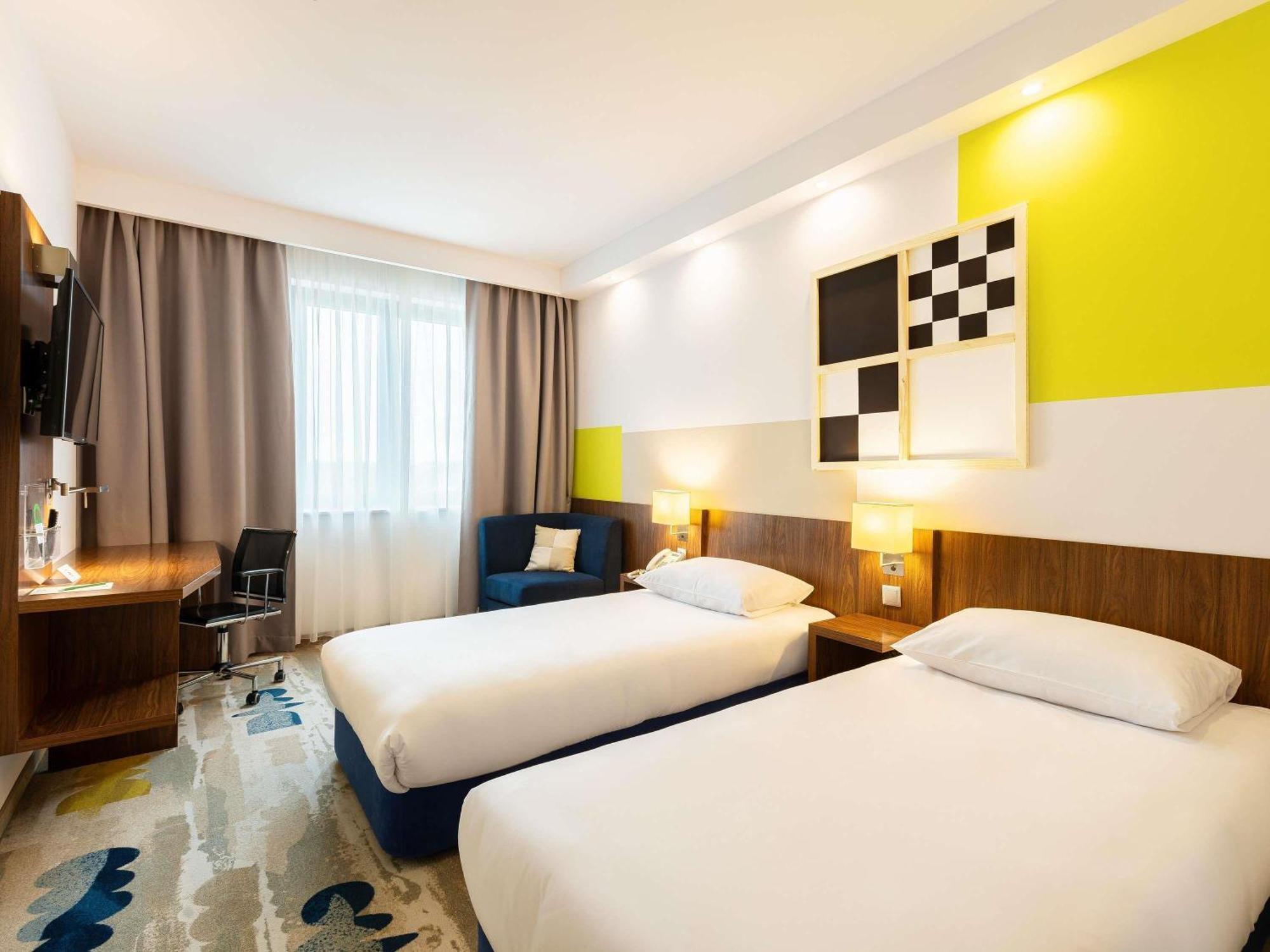 Standard Twin Room