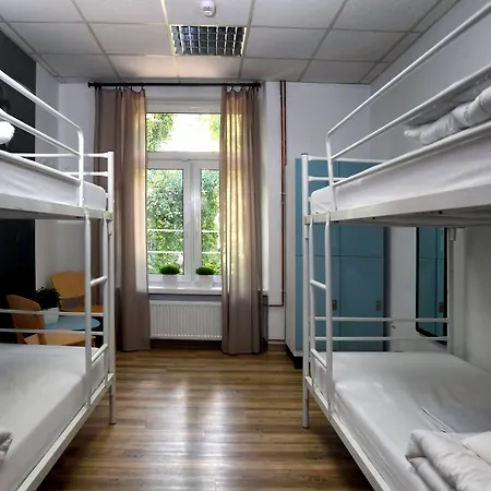 Warsaw Hostel Centrum Private Rooms&Dorms-2