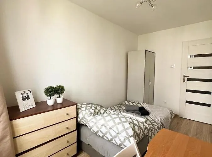 Cozy Double Room In A Three-Room Apartment In The Center Of Warschau