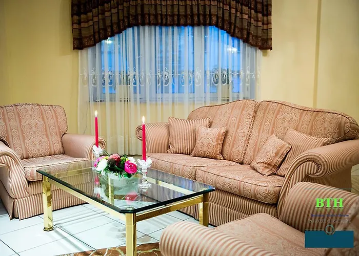 Bthouse, Pokoje Goscinne Warschau