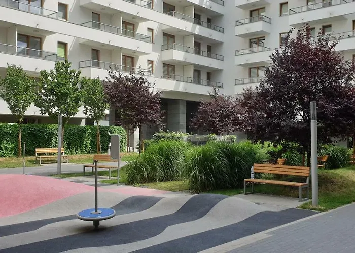 Newburg Apartments Kasprzaka Warschau